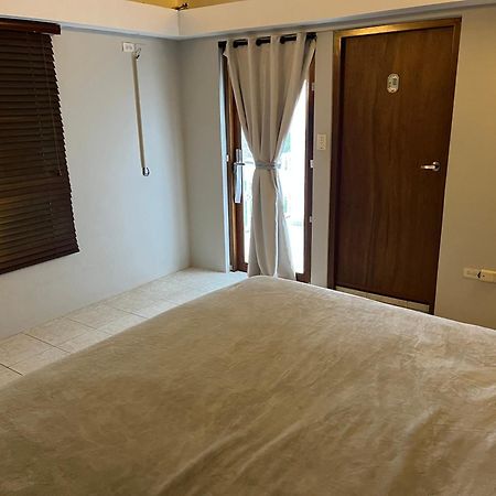 פאלם ביץ' Genesis Apartments מראה חיצוני תמונה
