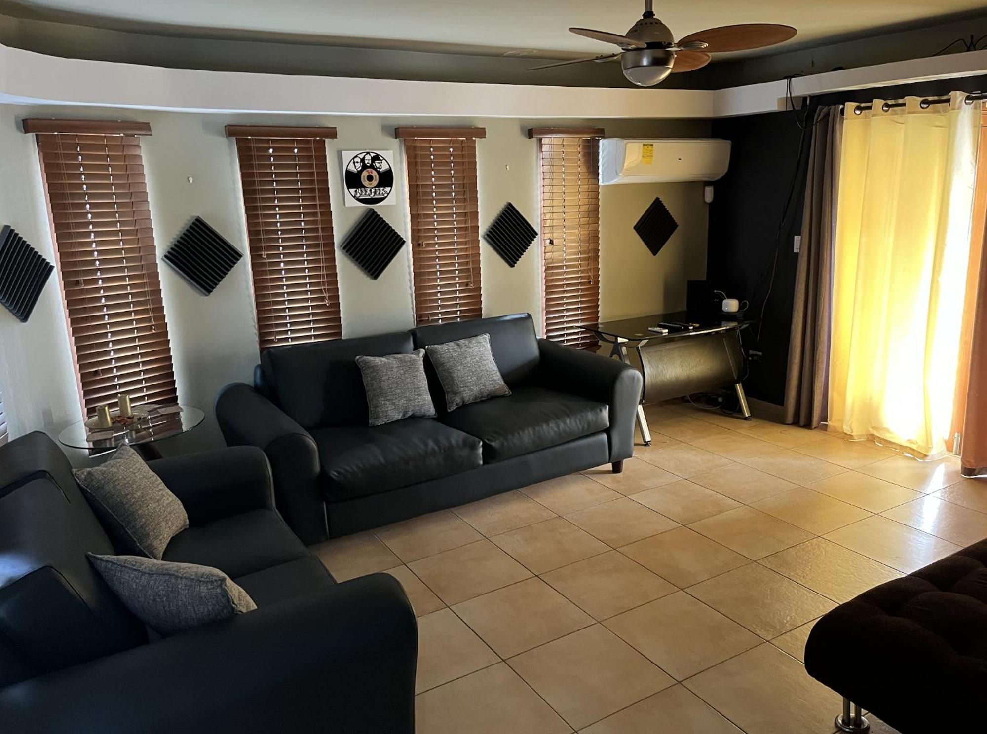 פאלם ביץ' Genesis Apartments מראה חיצוני תמונה