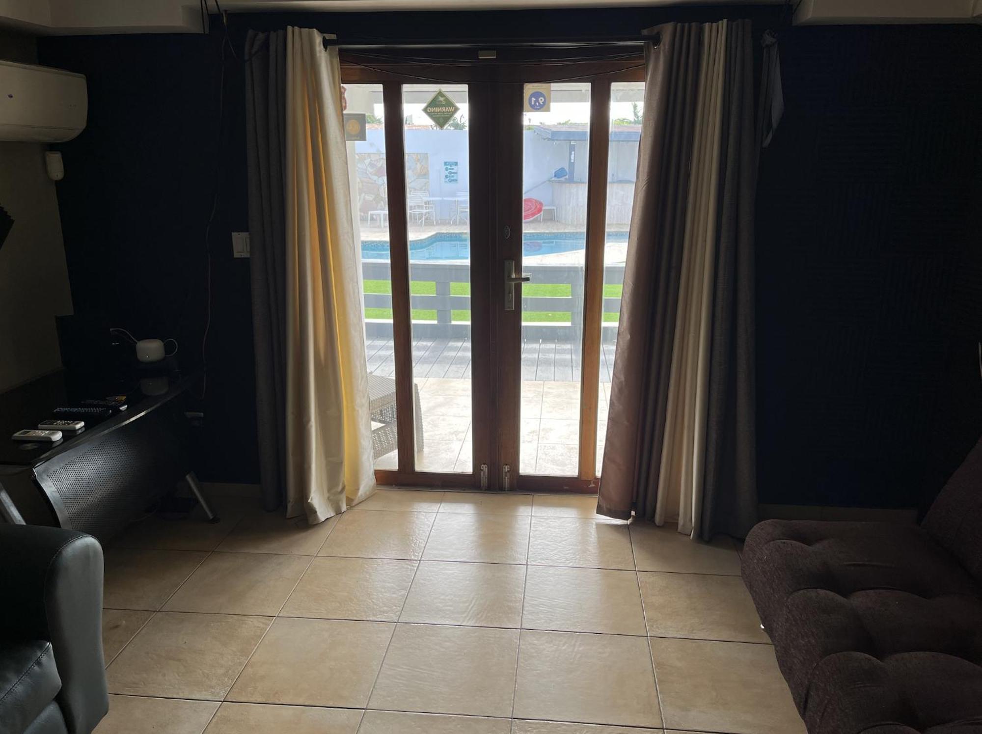 פאלם ביץ' Genesis Apartments מראה חיצוני תמונה