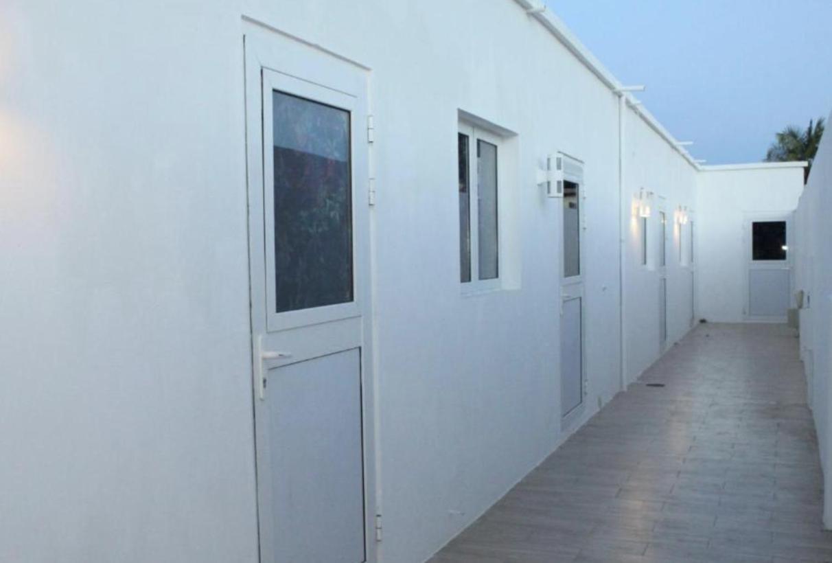 פאלם ביץ' Genesis Apartments מראה חיצוני תמונה